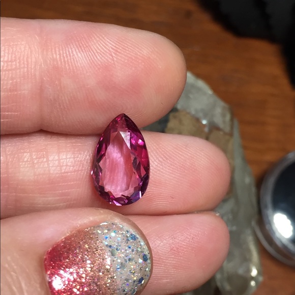 Pink tourmaline - Picture 4 of 9